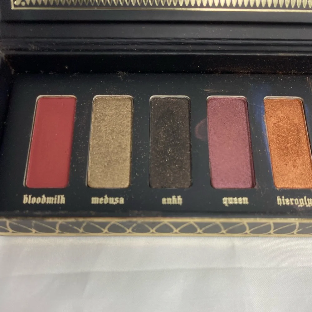 KVD Kat Von D Serpentina Eyeshadow Palette Limited Edition Goth Grunge Jewel